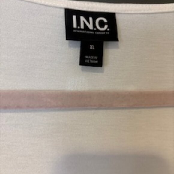 I.N.C. International Concepts Women's Top White XL - Picture 2 of 3